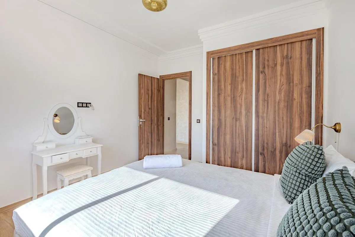 New! Appt Nour Confort Avec Piscine & Wifi Marrakesh 0*,  Morocco